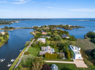 34 Cobb Isle Rd, Water Mill, NY 11976