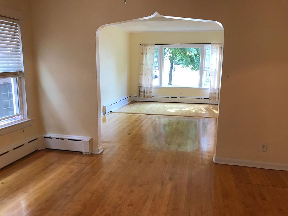 Dining Room / Front Room
