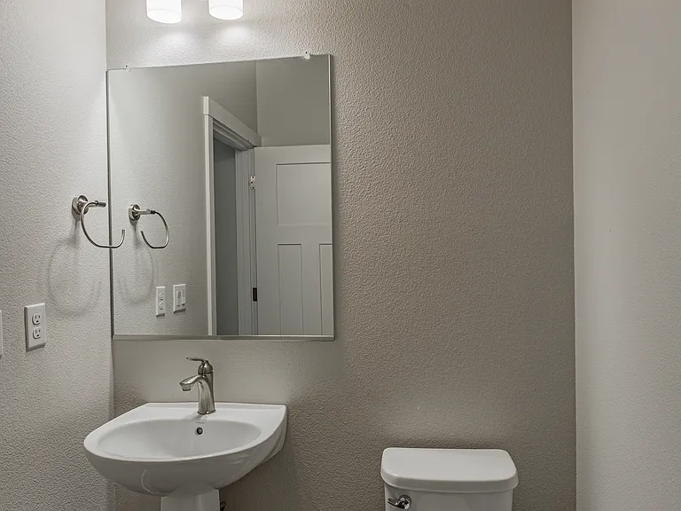 4768 NW Huserik Dr — Photo 11