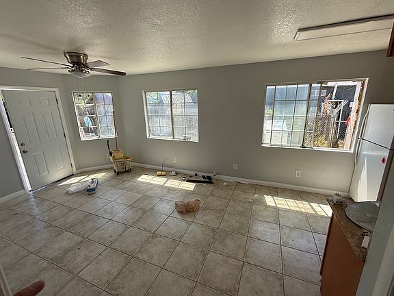 2nd image of 2763 Pleasant St #B