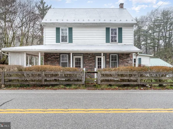 4158 Carlisle Rd, Gardners, PA 17324