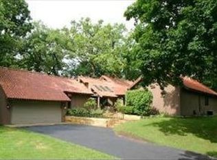 806 Greenwood Ave, Carpentersville, IL 60110