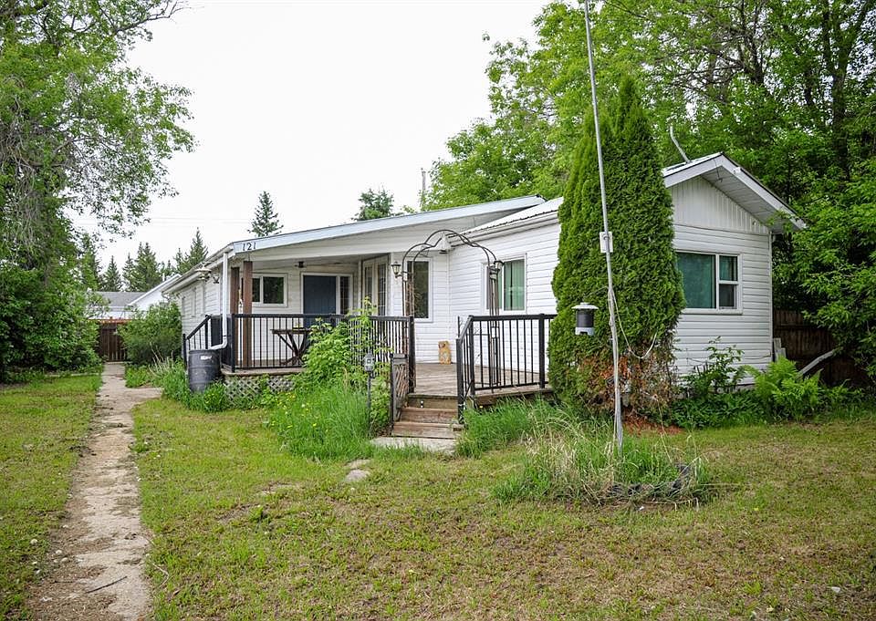 1st image of 121 E Alberta St