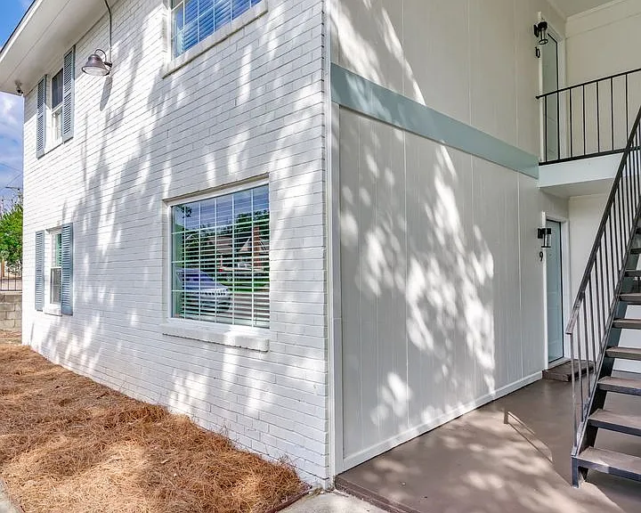 2915 Hope Ave #1 — Photo 5