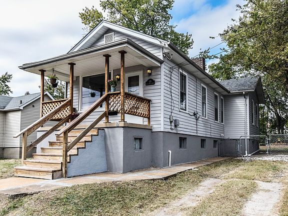 2nd image of 135 W Arlee Ave