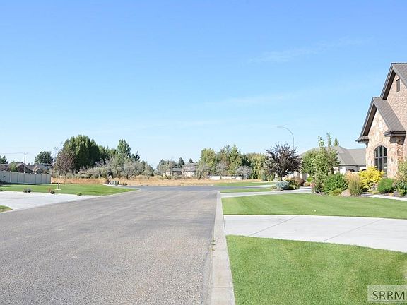 3rd image of 135 E Tollgate Pl