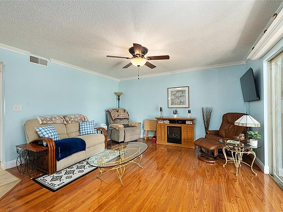 5th image of 749 Midway Dr #A