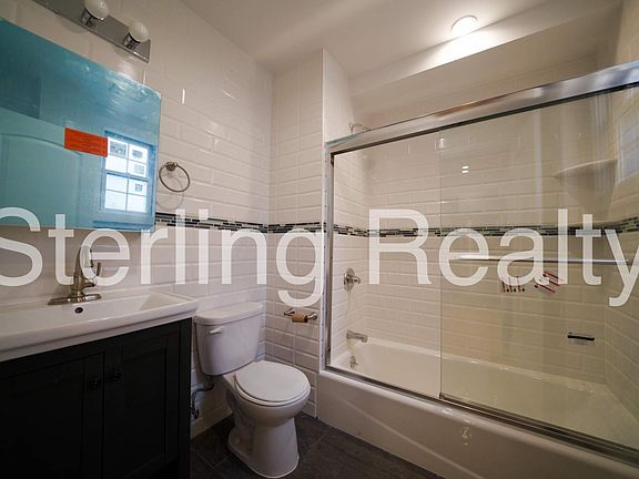 4th image of 2313 32nd St