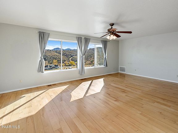 3rd image of 5575 E Palisades Pl