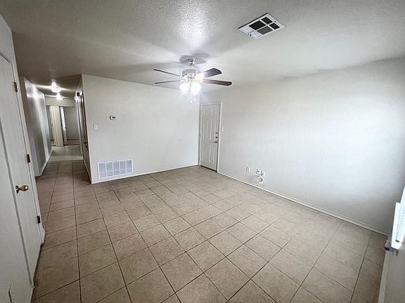 2nd image of 2709 Lucille Dr #B