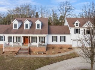 75 Redwood Estates Rd, Cottageville, WV 25239