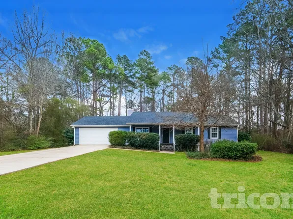 211 Robin Ln, Stockbridge, GA 30281