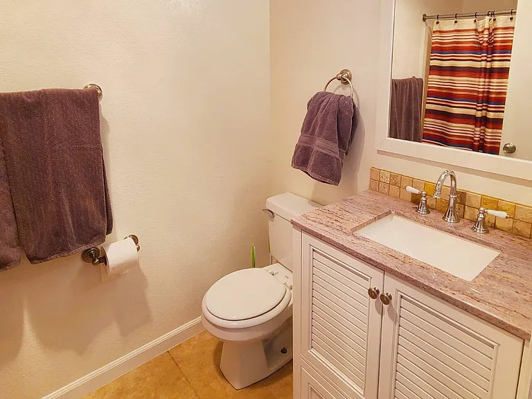 521 W Montecito St #10 — Photo 3