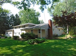 19 Griggs Rd, Cranbury, NJ 08512