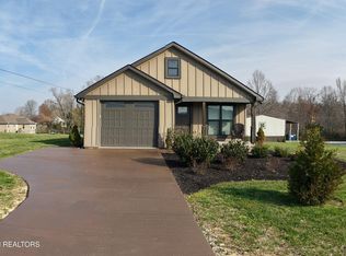 1021 Pleasant Grove Rd, Winfield, TN 37892
