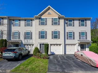 14 Chaser Ct, Shillington, PA 19607