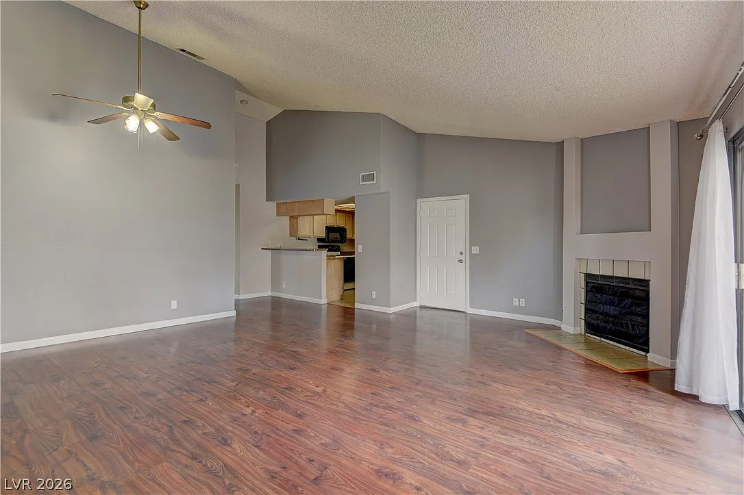 2 bed, 2.0 bath, 1068 sqft, $1,150 — Photo 4