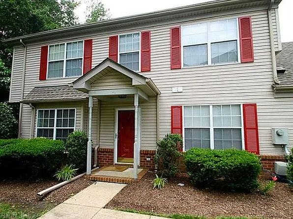 237 N Hill Ln #6, Chesapeake, VA 23322