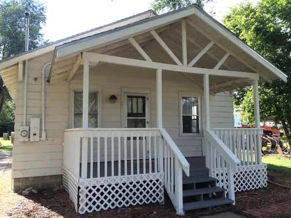 403 Elm St, Burdett, KS 67523