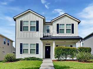 3255 Roundabout Dr, Middleburg, FL 32068
