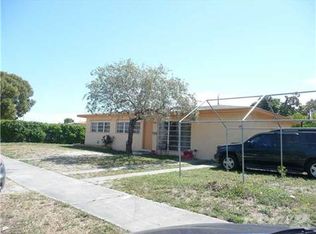 490 W 65th St, Hialeah, FL 33012