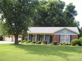 1916 Rhodes St SW, Decatur, AL 35601