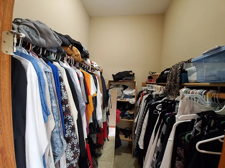 W150N7229 Paseo Ln — Photo 20