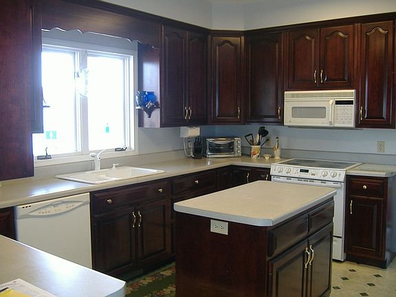 Spacious kitchen