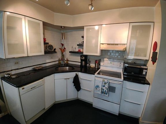 2nd image of 17248 71st Ct APT 2