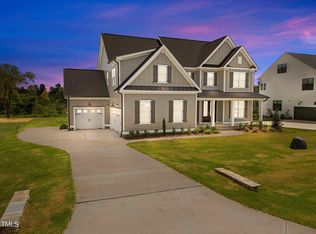 8409 Brady Pointe Rd, Fuquay Varina, NC 27526