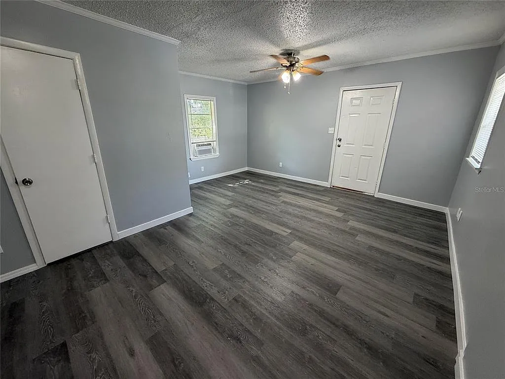 2 bed, 1.0 bath, 728 sqft, $1,175 — Photo 2