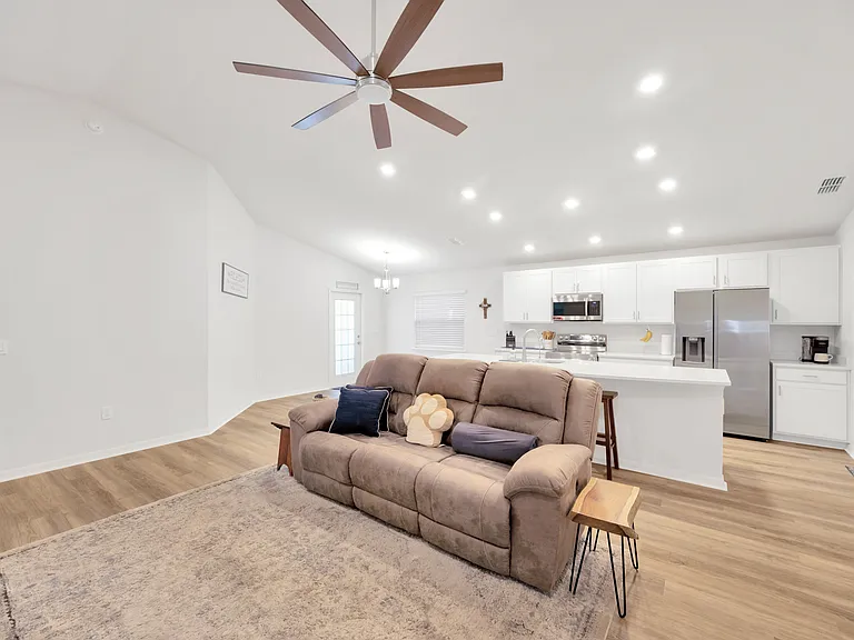 1072 Aruba Ave — Photo 6