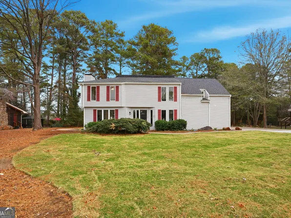 2344 Country Club Dr SE, Conyers, GA 30013