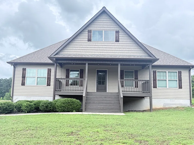 2662 Oscar Bradford Rd — Photo 1
