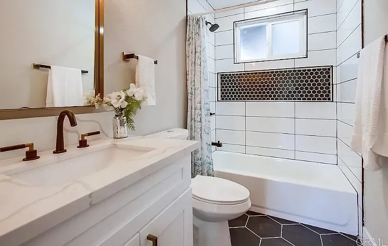 4731 Lithrop Pl — Photo 10