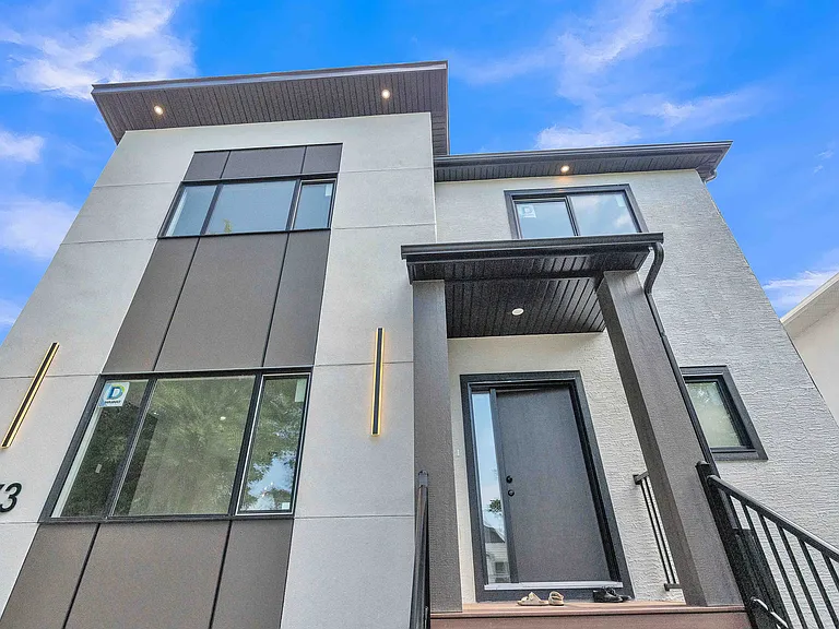 1273 Manitoba Ave — Photo 22