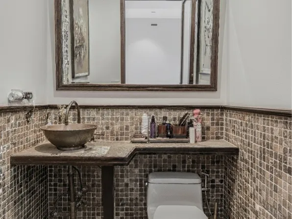 22 West 15th Street image 12 of 18