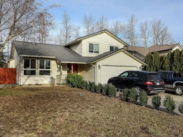 32275 Clinton Ave, Abbotsford, BC V2T 5B3