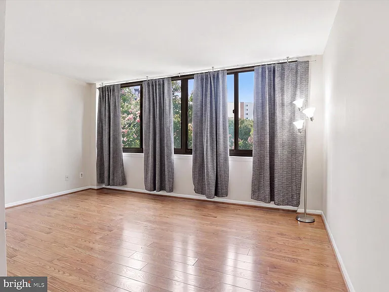 600 Roosevelt Blvd #317 — Photo 21