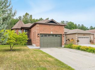 1006 Leslie Dr, Innisfil, ON L9S2B2
