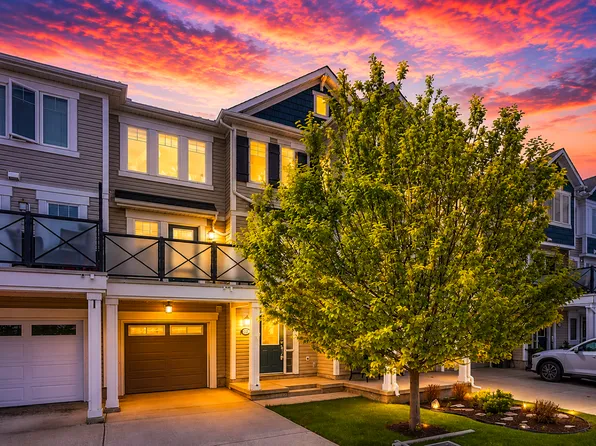 321 Windstone Gdns SW, Airdrie, AB T4B 3R5