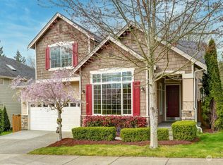 19933 82nd Pl NE, Kenmore, WA 98028