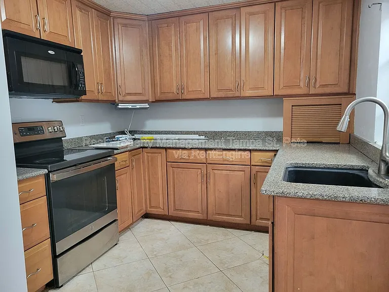 4311 S Thatcher Ave — Photo 10