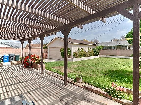 3rd image of 20828 Verne Ave