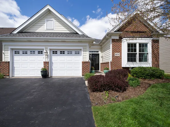 3870 Valhalla Dr, Elgin, IL 60124