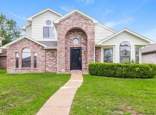 1411 Sandalwood Dr, Mesquite, TX 75181