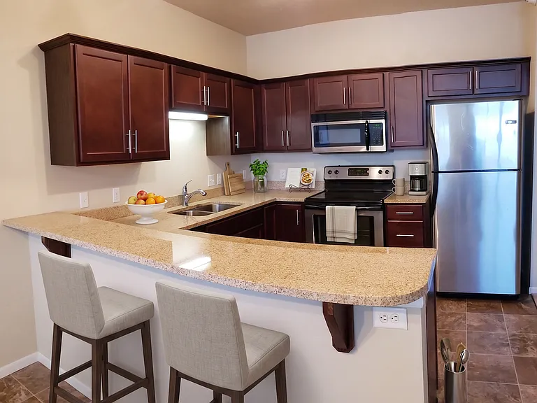 Highland Shores Apartments — Photo 17