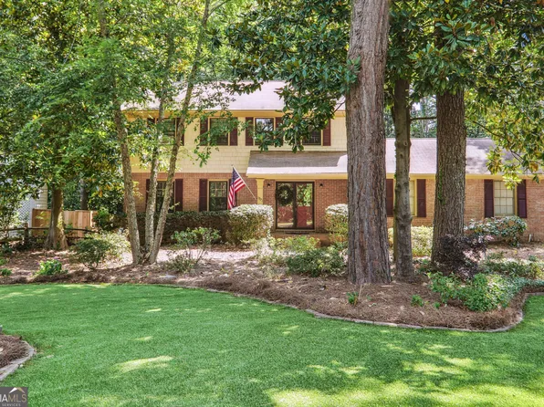 1971 Gainsborough Dr, Atlanta, GA 30341