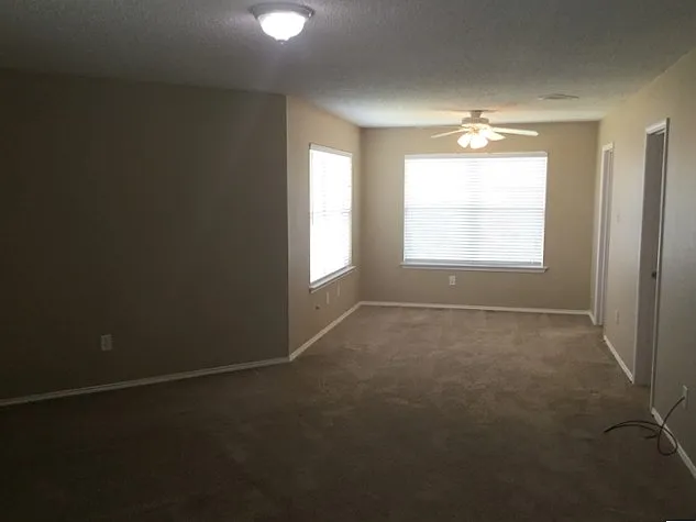 214 Gayleh Ln — Photo 8