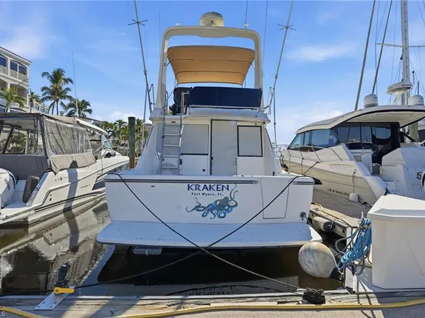 48' BOAT SLIP G-18 GULF HARBOUR MARINA, FORT MYERS, FL 33908